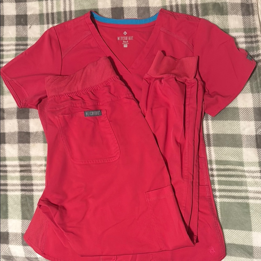 Med Couture Scrub Set
